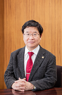 いわき短期大学　学長　中村　隆行